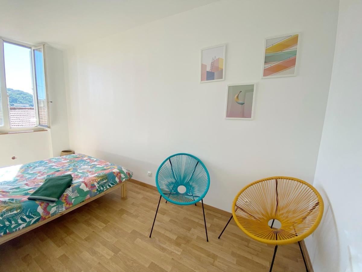 22 Chic & Cosy Grand Appart 92M2 Parking Gratuit Hypercentre Netflix Saint-Etienne (Loire) Exterior foto